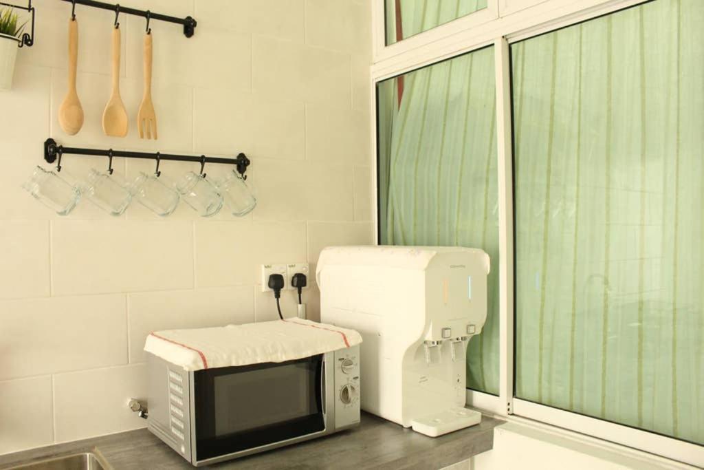 New Seaview Cozy Modern Beach House Tanjung Bungah  Exterior photo